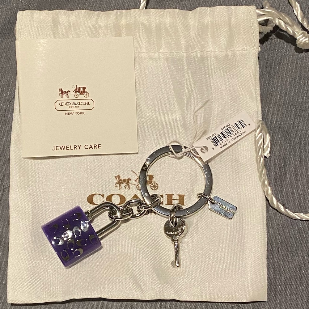 NWT COACH Lock and Key Charm Keychain/Key Fob in Purple